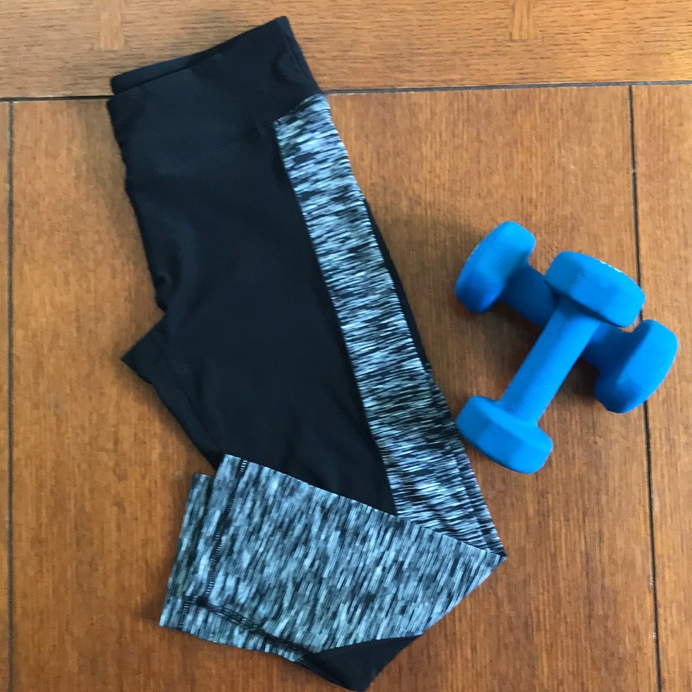 N.Y.L Black & White Capri Leggings.